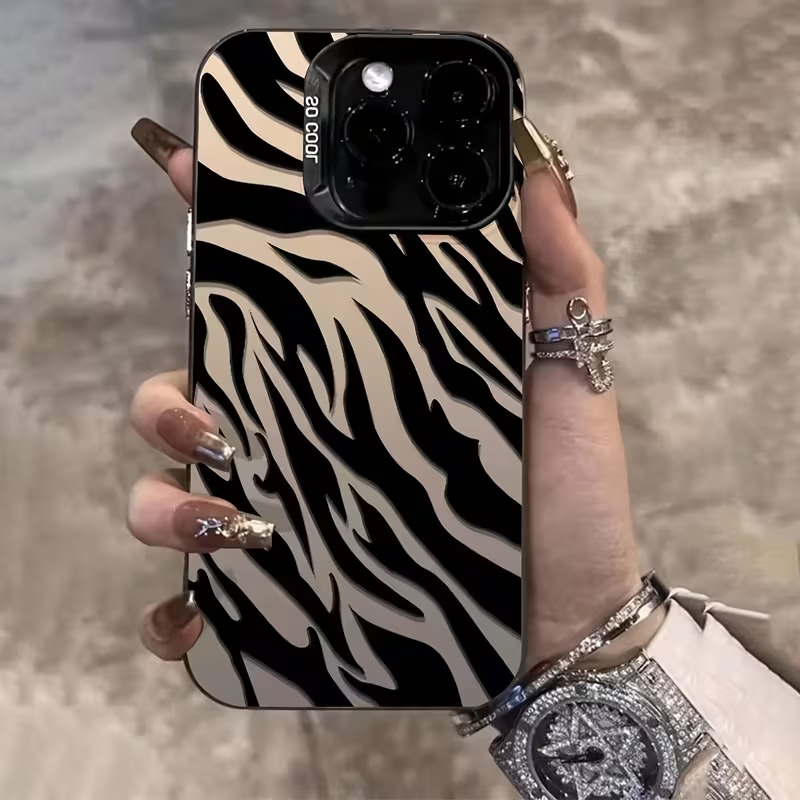 Zebra Pattern Black Advanced I - Apple Iphone 15 recension och pris